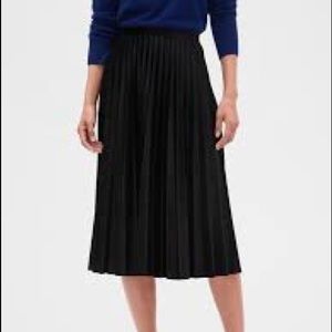 Banana Republic Pleated Midi Skirt - Navy Size M
